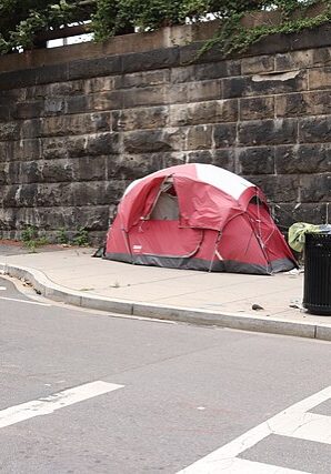 Homeless_tents_along_2nd_near_L_Street_NE_Washington_D.C._3_July_2021-01 Homeless_tents_along_2nd_near_L_Street_NE_Washington_D.C._3_July_2021-01